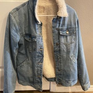 Like new ROXY Sherpa Jean jacket